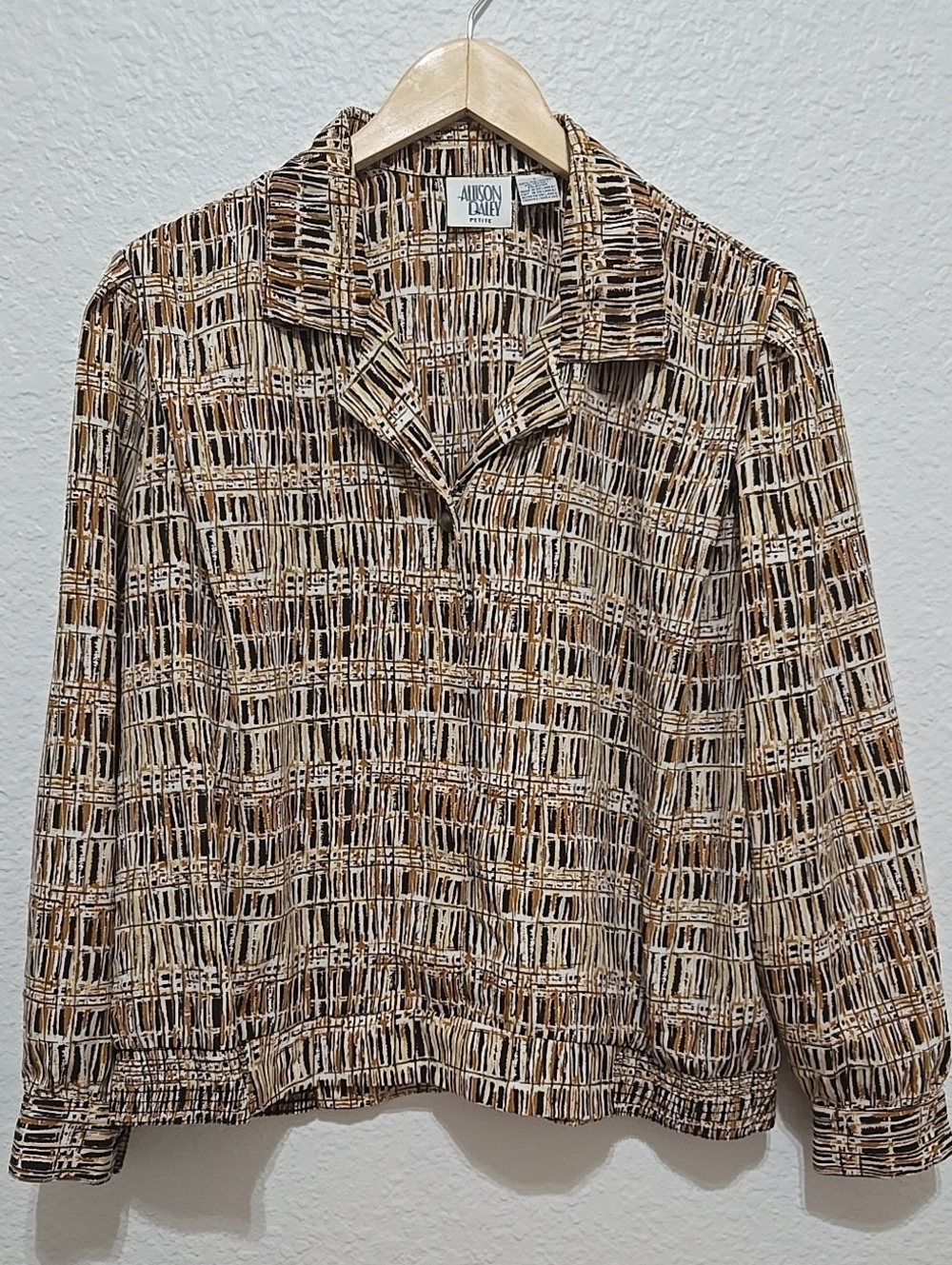 Vintage Allison Daley Brown Abstract Patterned Button Down Blouse